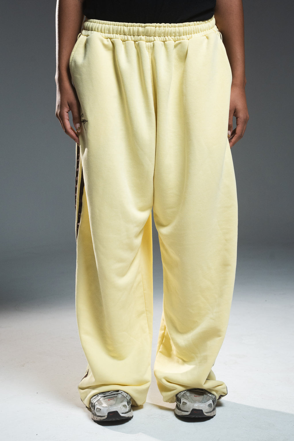 BUTTER YELLOW